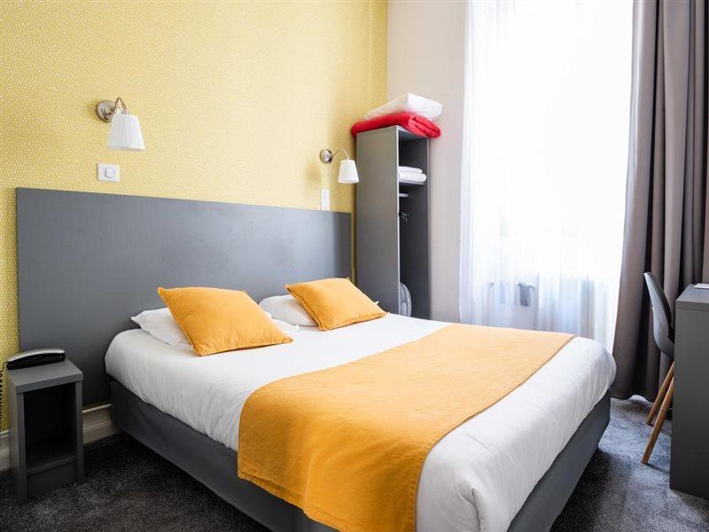 Au Patio Morand Hotel Лион Екстериор снимка