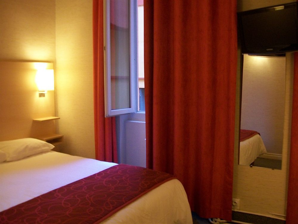 Au Patio Morand Hotel Лион Екстериор снимка