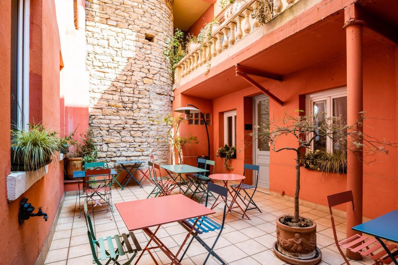 Au Patio Morand Hotel Лион Екстериор снимка