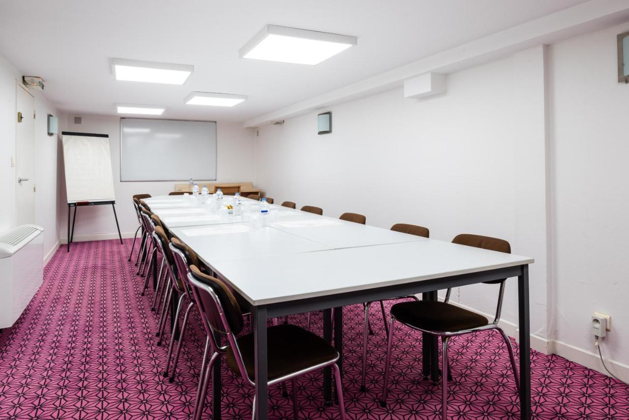 Au Patio Morand Hotel Лион Екстериор снимка